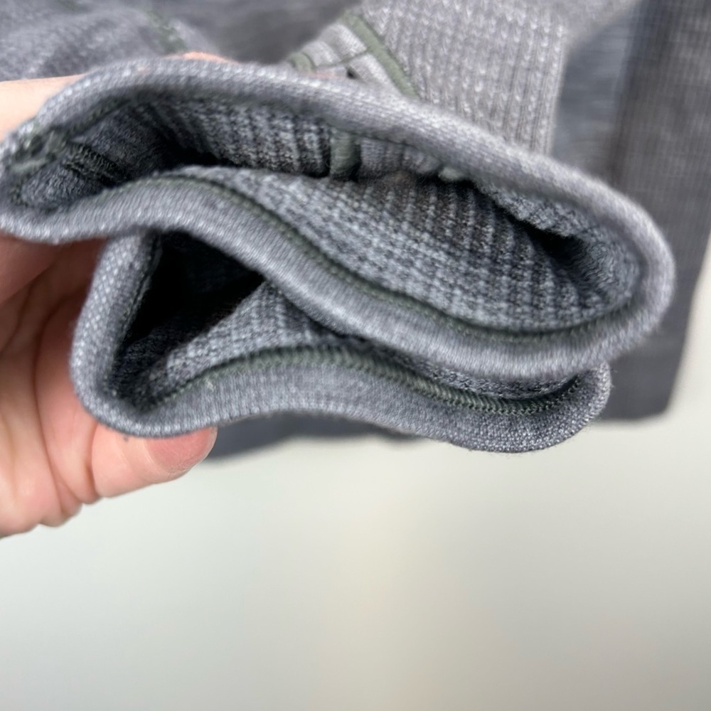 Lululemon Swiftly Wool 1/2 Zip Pullover Hoodie Grey Size 6 Running Top - Picture 8 of 12